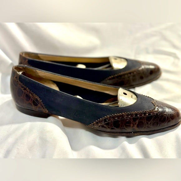 Salvatore Feeragamo Brown Crocodile & Nubuck Leather Flat Size 9 AA - Picture 4 of 5